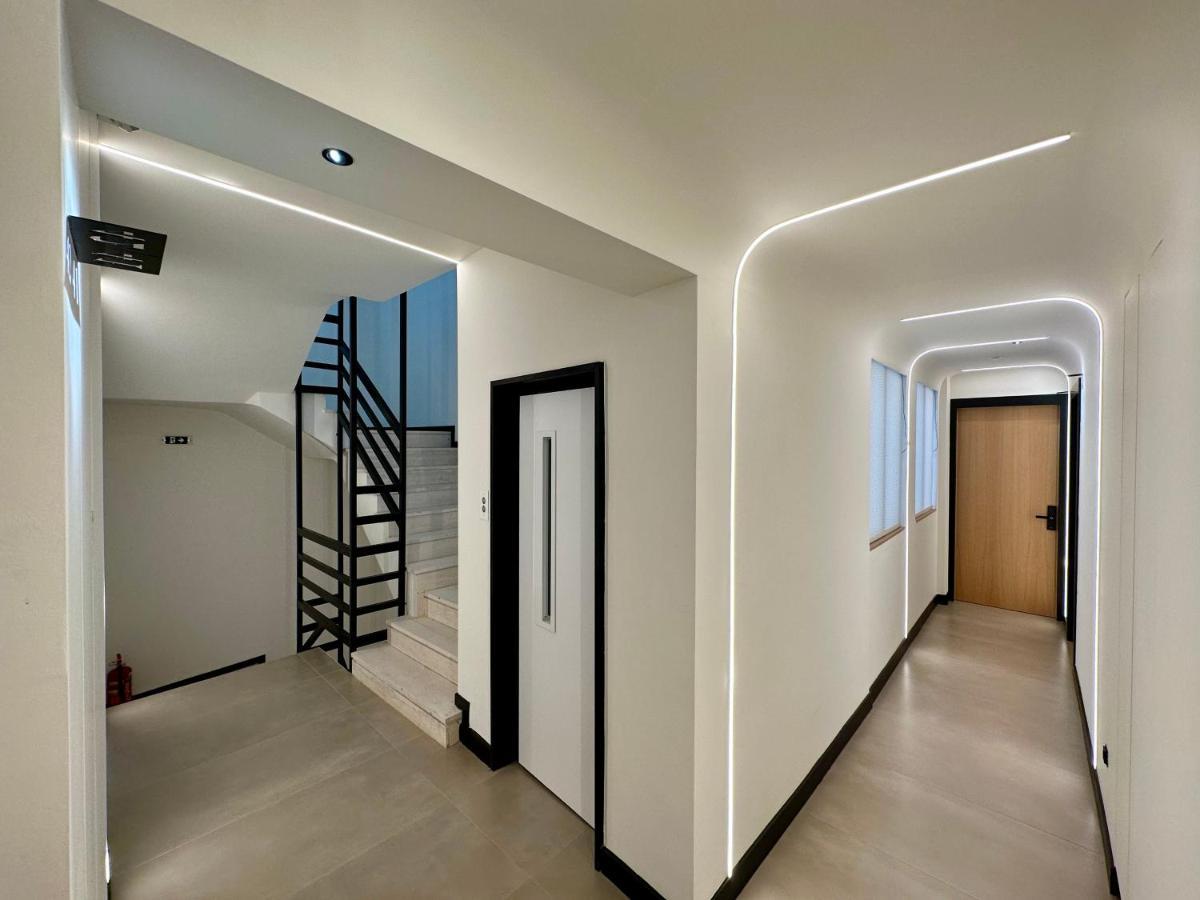 Athensowl Aparthotel Екстериор снимка