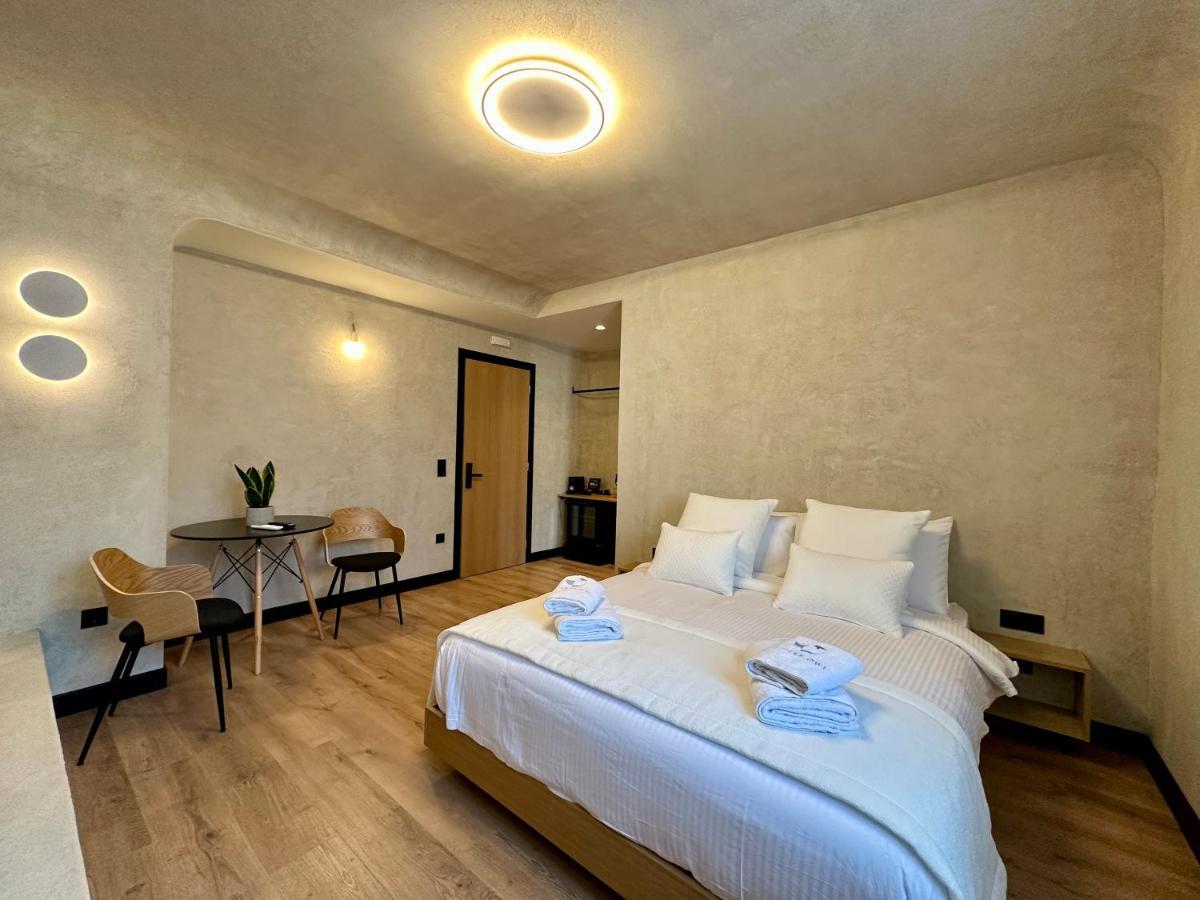 Athensowl Aparthotel Екстериор снимка