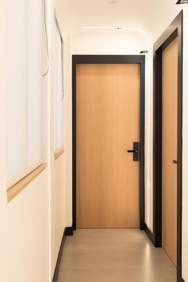 Athensowl Aparthotel Екстериор снимка