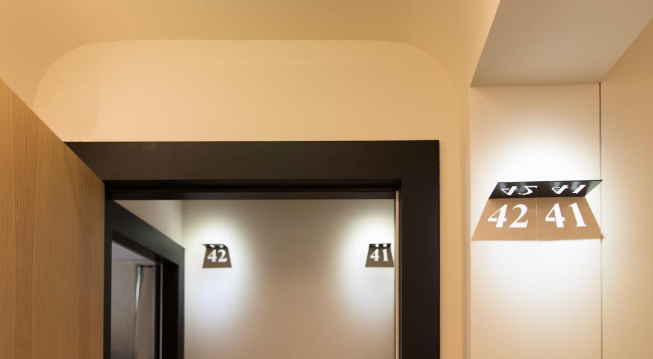 Athensowl Aparthotel Екстериор снимка
