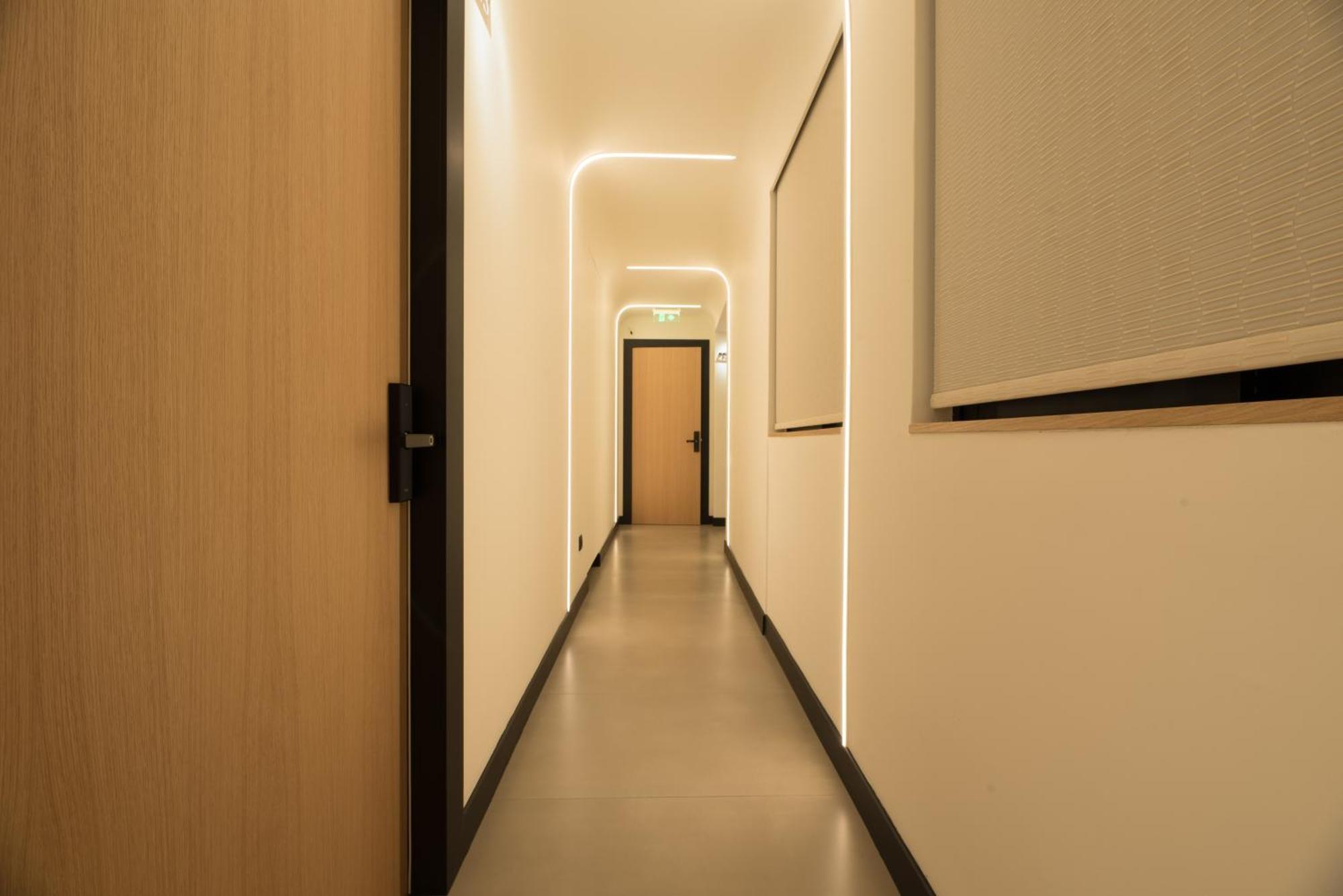 Athensowl Aparthotel Екстериор снимка