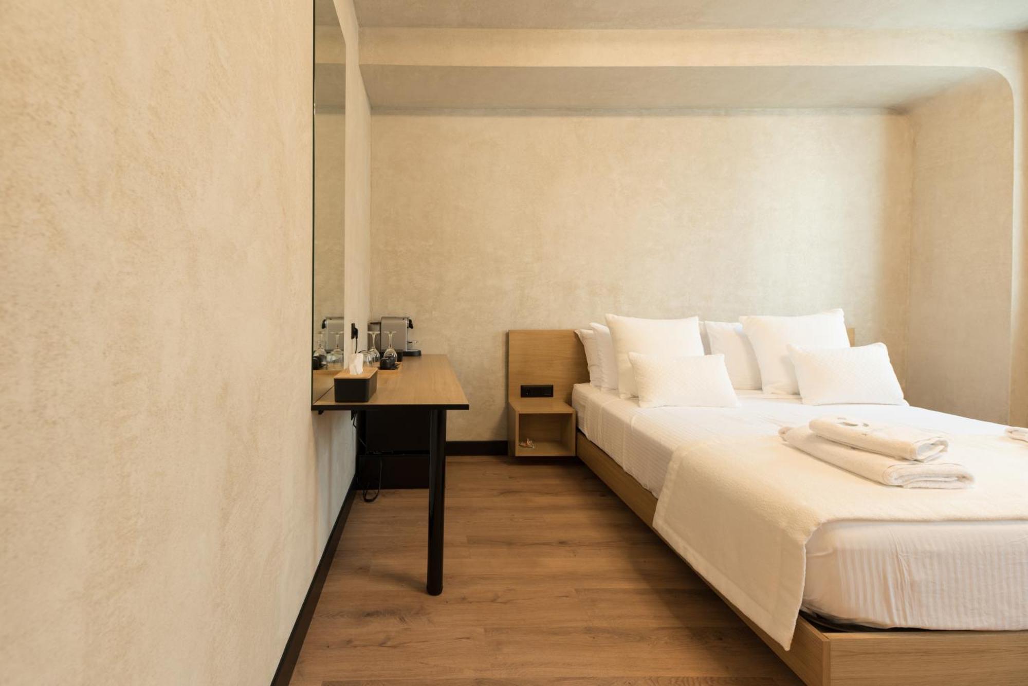 Athensowl Aparthotel Екстериор снимка