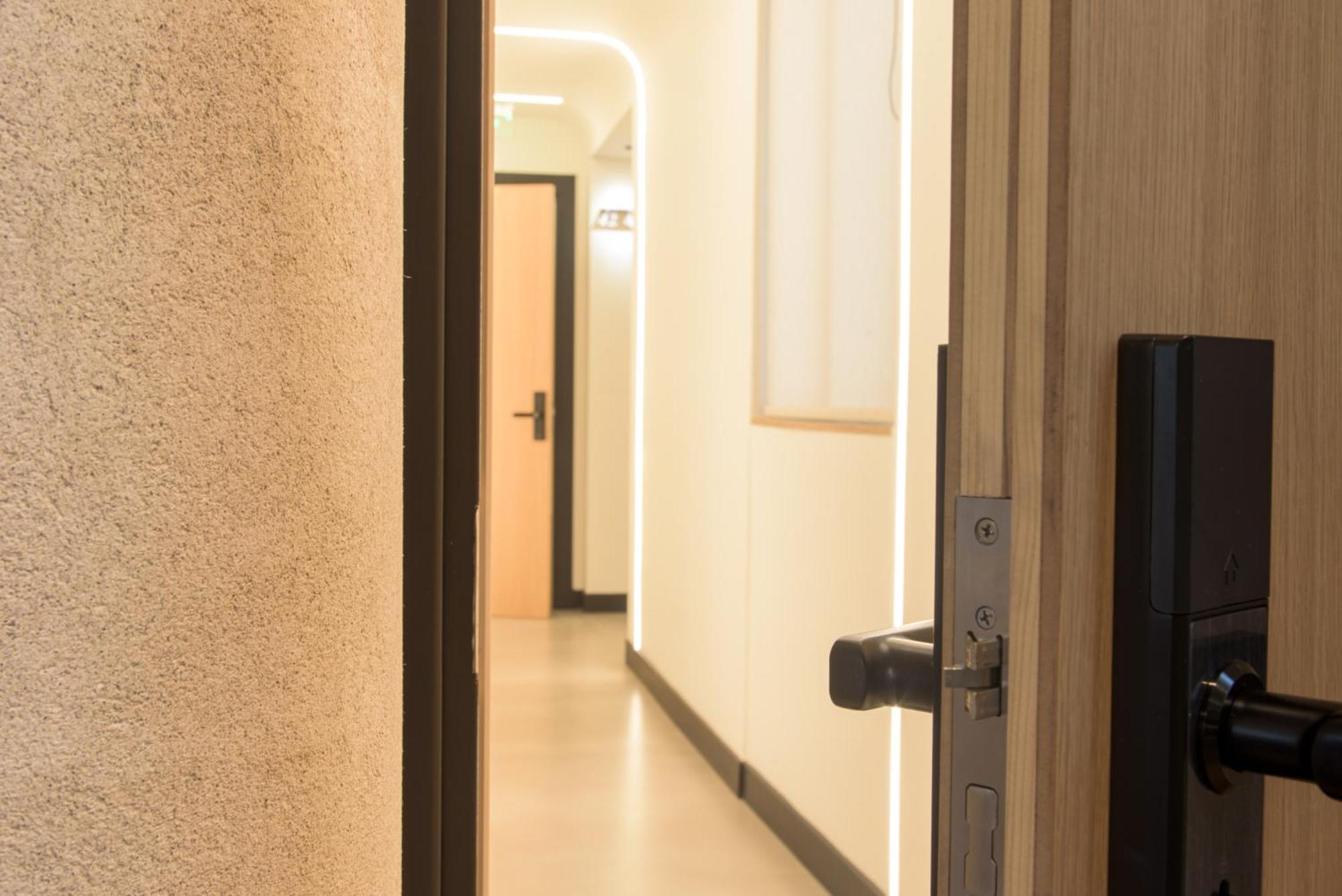 Athensowl Aparthotel Екстериор снимка