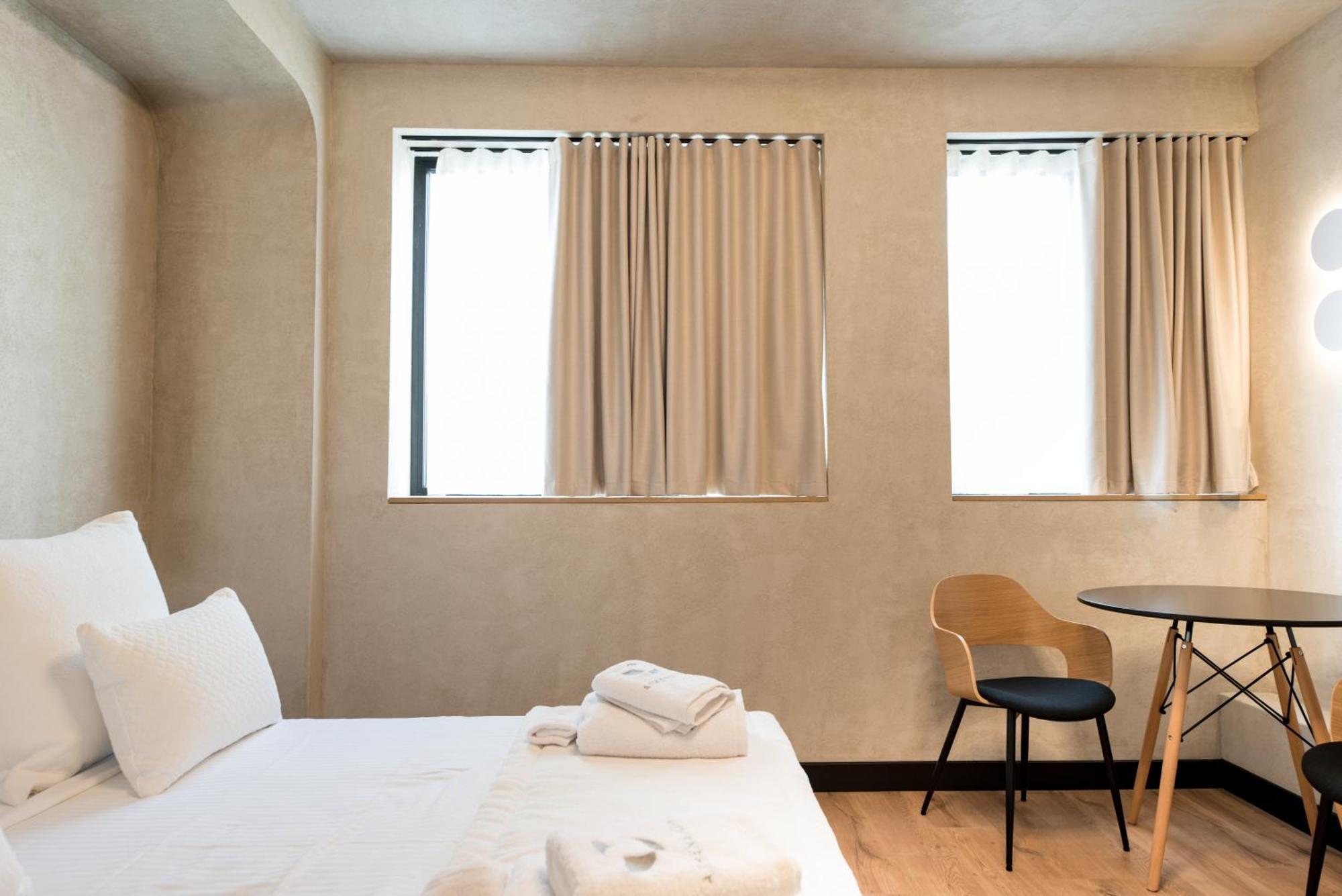 Athensowl Aparthotel Екстериор снимка