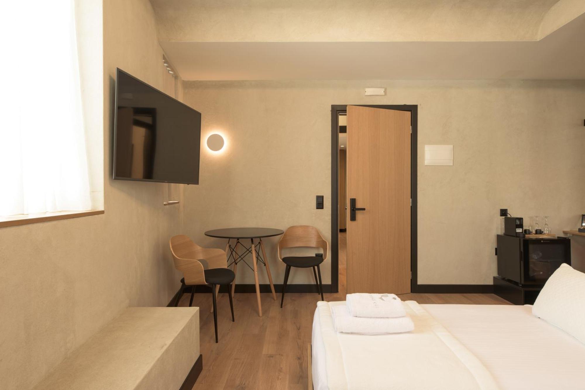 Athensowl Aparthotel Екстериор снимка