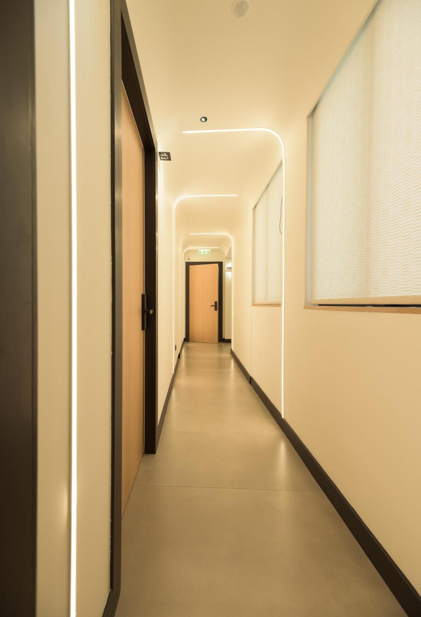 Athensowl Aparthotel Екстериор снимка