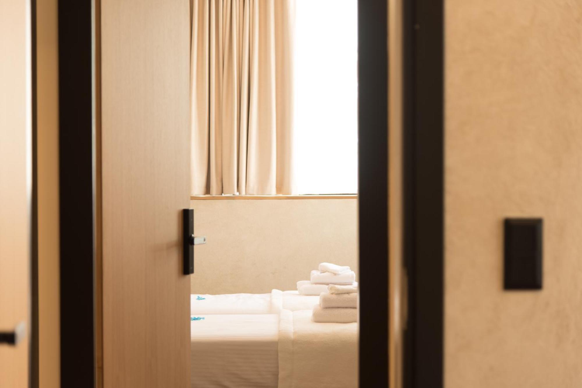 Athensowl Aparthotel Екстериор снимка